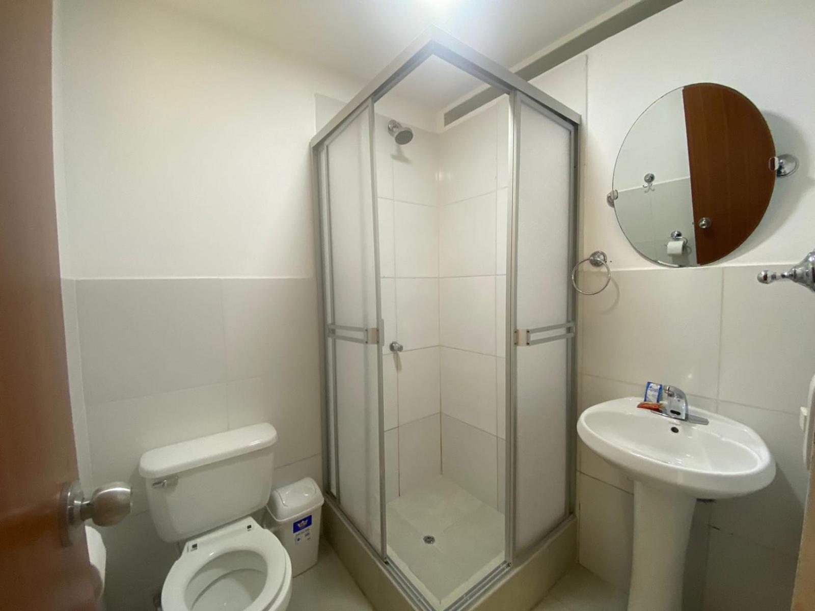 Hotel House *